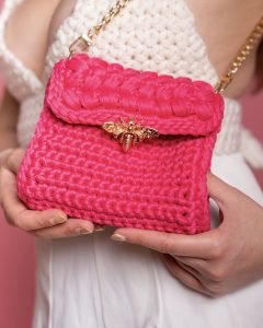 Hot Pink Bee Crossbody Bag – Bild 4